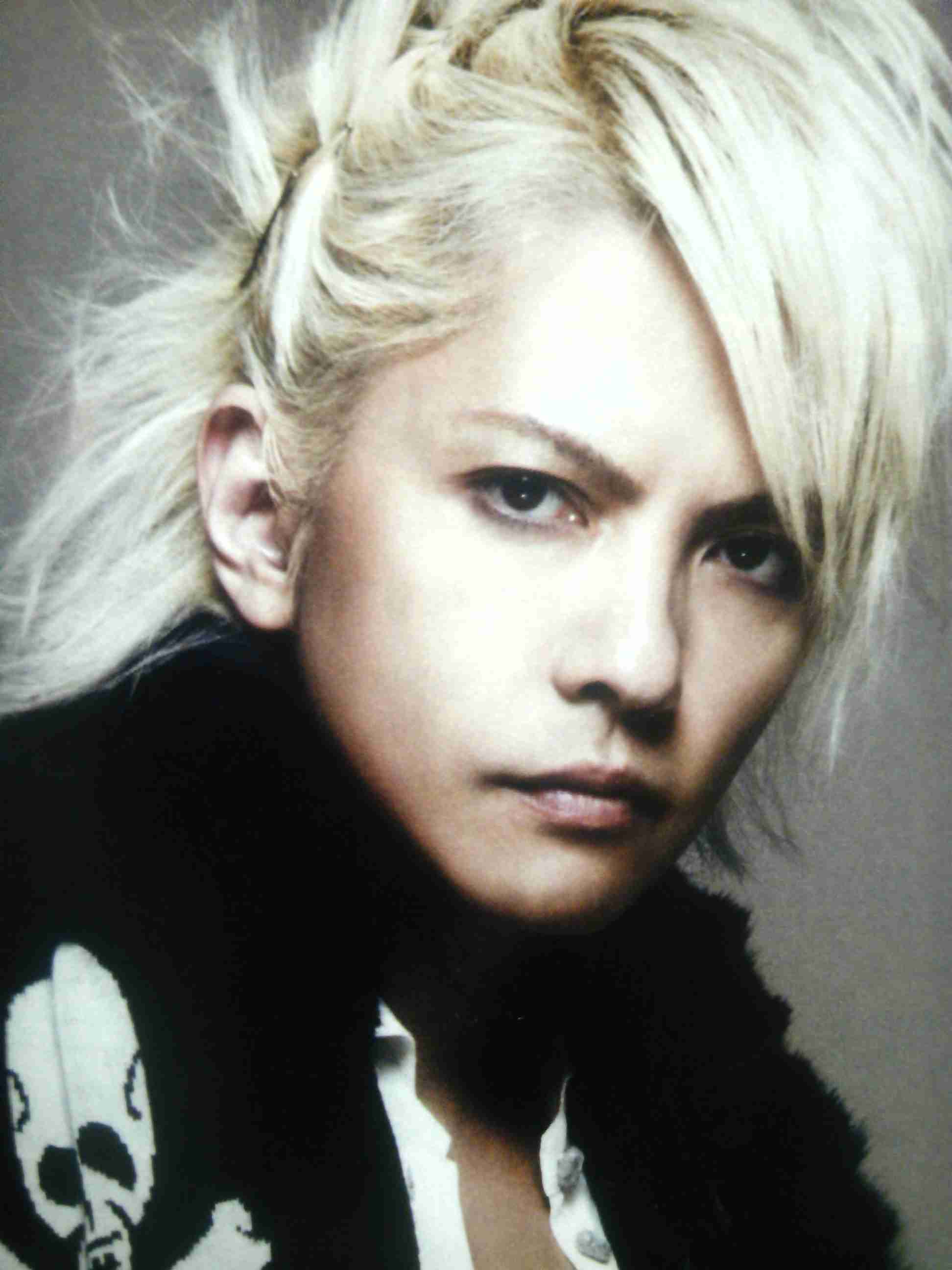 Hyde 3 Lovely Hyde 3 Lovely