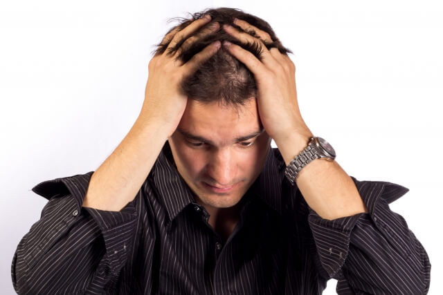 彼女のことが心配すぎる！彼氏を不安にさせる行動・瞬間7選！ | Lovely[ラブリー]のイメージ