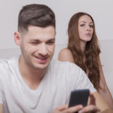 未読無視をLINEでする男の心理って？対処法も解説します！
