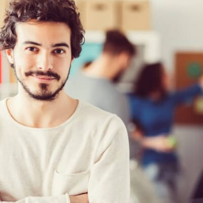 ヤンデレ男子の特徴7つ！彼氏にすると束縛が強くて大変？ | Lovely[ラブリー]のイメージ