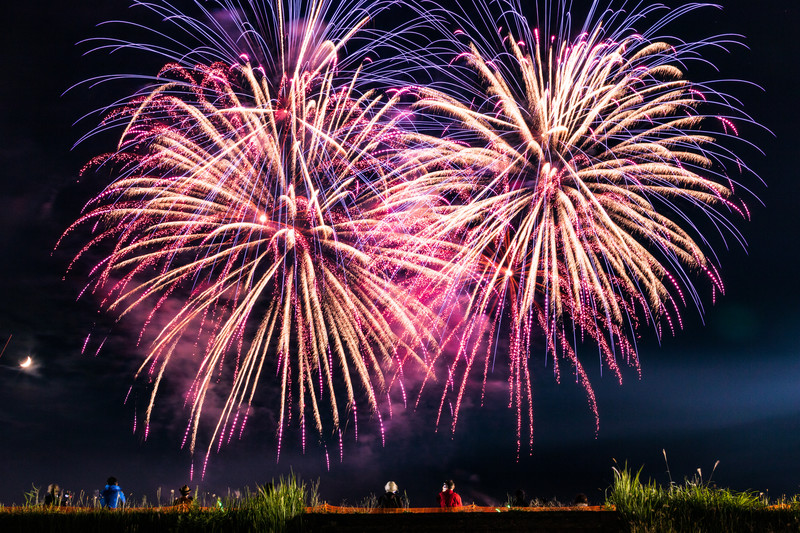 【夢占い】花火の夢の意味9選！勝負や希望の象徴？爆発は？ | Lovely[ラブリー]のイメージ