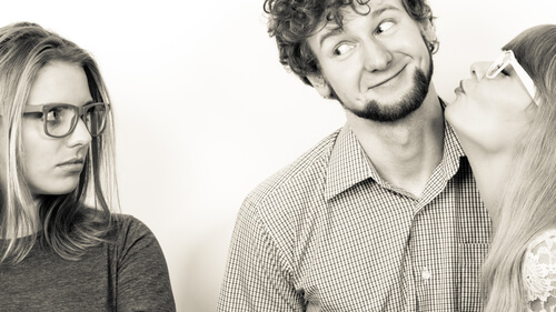 腹黒い女の特徴と心理11選！見分け方と対処法も教えます【男性必見】 | Lovely[ラブリー]のイメージ