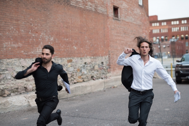 【夢占い】逃げる夢・隠れる夢・逃げられる夢の意味を完全解説のイメージ