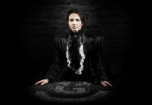 霊感占いとは？本当に当たるの？ | Lovely[ラブリー]のイメージ