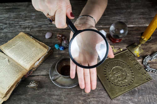 爪が割れたときの対処法！正しい応急処置の方法教えます！ | Lovely[ラブリー]のイメージ