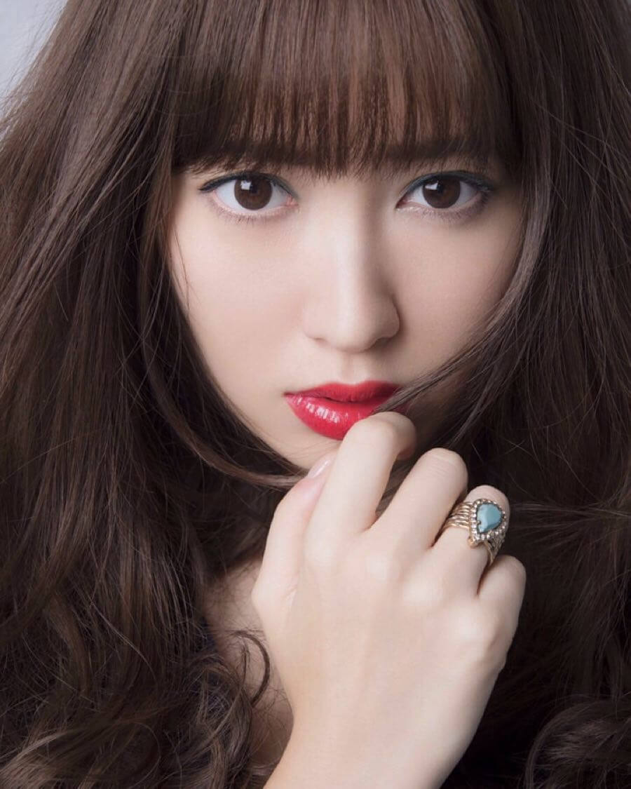 小嶋陽菜(こじはる)の髪型を真似したい！美容院でのオーダー＆セット方法 | Lovely[ラブリー]のイメージ