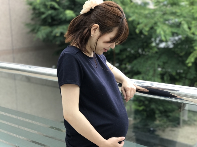 妊婦が胃腸炎になった時の対処法！胎児への影響は？薬は飲む？ | Lovely[ラブリー]のイメージ