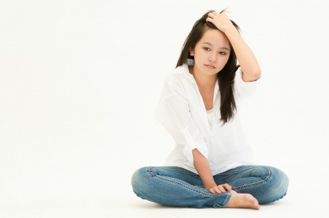 黒髪はアッシュブラックにしよう！重い黒髪はやめて透明感抜群に！ | Lovely[ラブリー]のイメージ