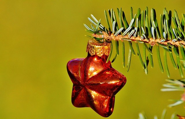 クリスマスの折り紙の簡単な折り方！飾り・リース・サンタなど！ | Lovely[ラブリー]のイメージ