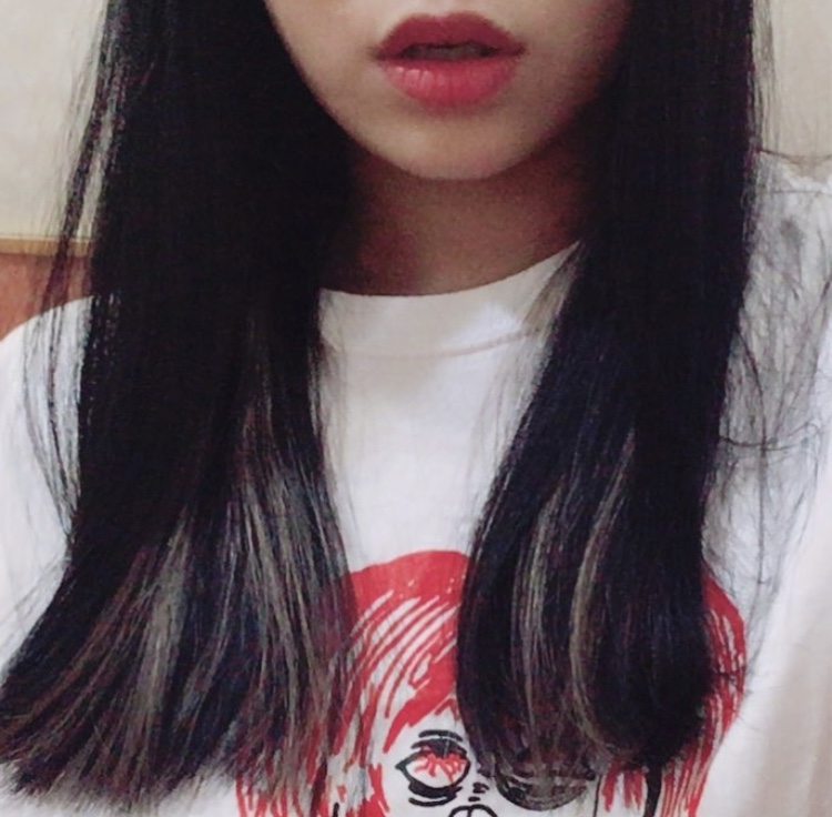 黒髪ハイライトがおしゃれ！【ボブ・ショート・ミディアム・ロング】 | Lovely[ラブリー]のイメージ