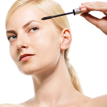 タレ目メイクはアイラインで決める!つけまなしでナチュラルに!