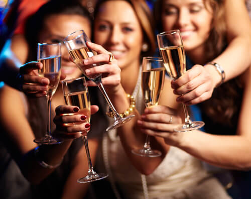 飲み会の締めの挨拶・中締めの挨拶のマナーと例文まとめ!のイメージ