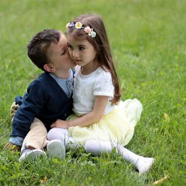 ほっぺにキスする男性心理とは？彼氏のほっぺに可愛くキスする方法も！