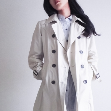 トレンチコートのベルトの結び方13選!後ろと前おすすめはどっち?