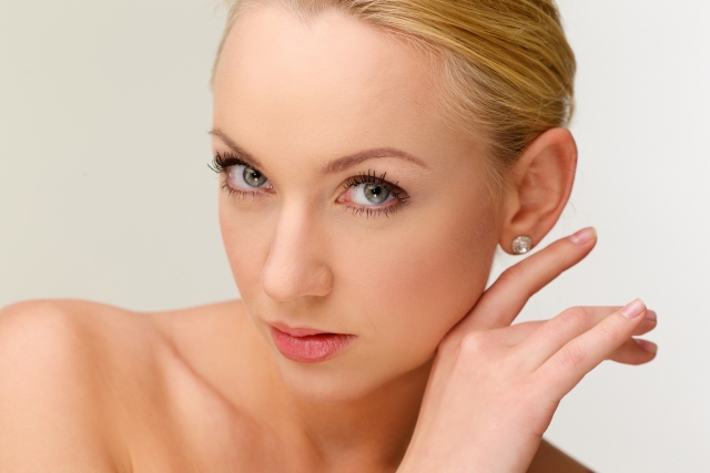 ノンホールピアスの付け方は？作り方も解説！【痛くない・落ちない】 | Lovely[ラブリー]のイメージ