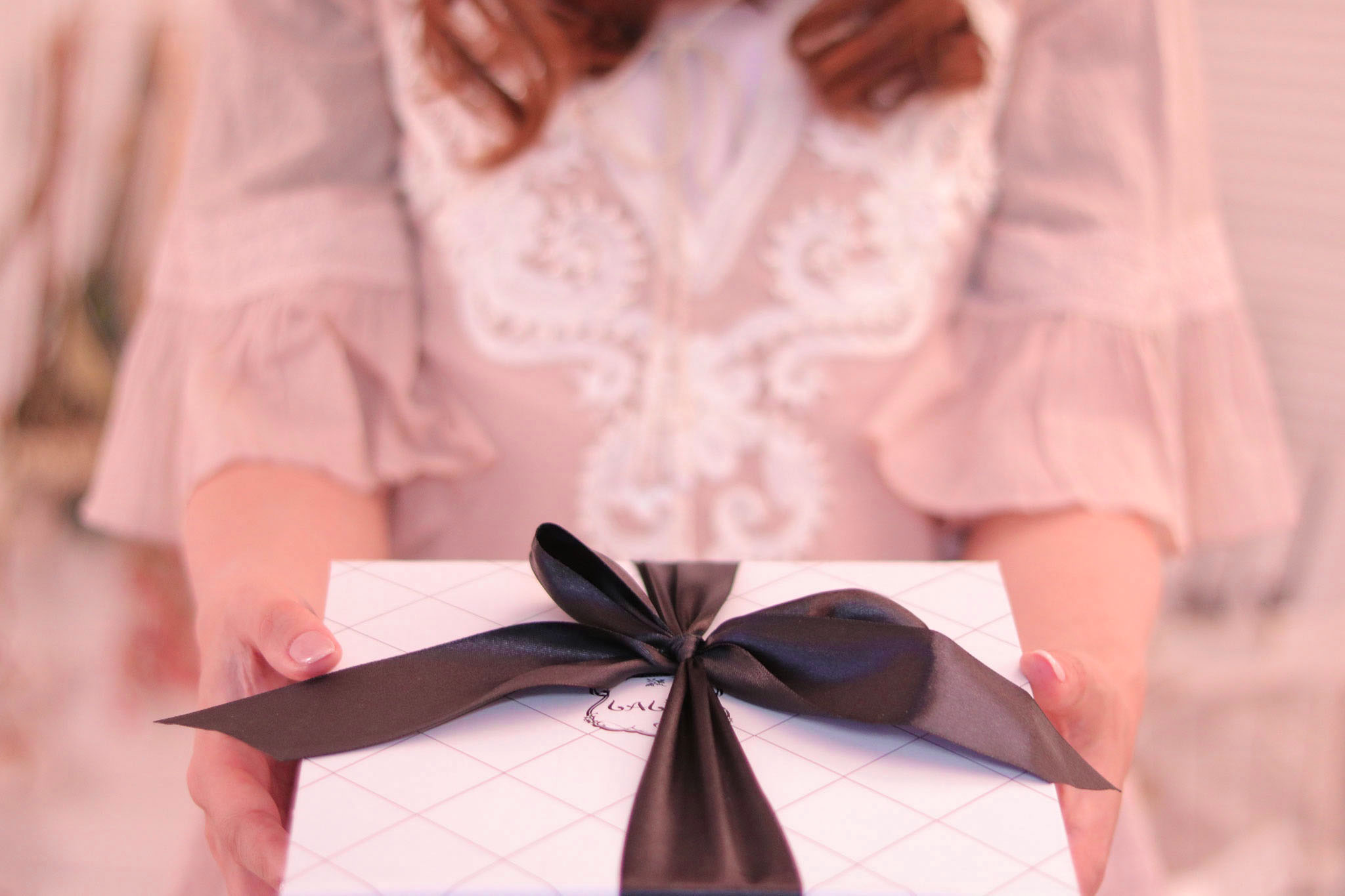 チョコ以外なら？バレンタインのプレゼントおすすめまとめ！ | Lovely[ラブリー]のイメージ