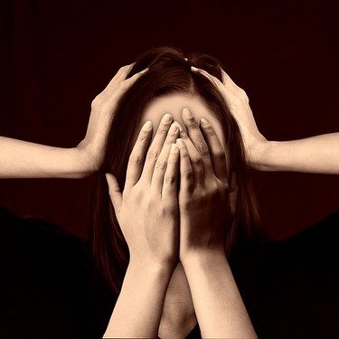 頭がでかい原因は？測定方法や自分で出来る小さくするマッサージの手順を解説！