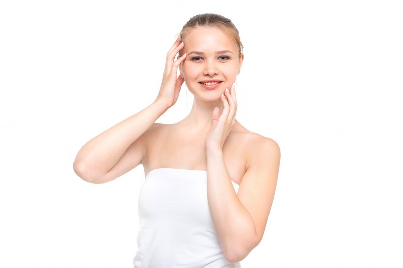 BBクリームとCCクリームの違いとは？おすすめはどっち？順番は？ | Lovely[ラブリー]のイメージ