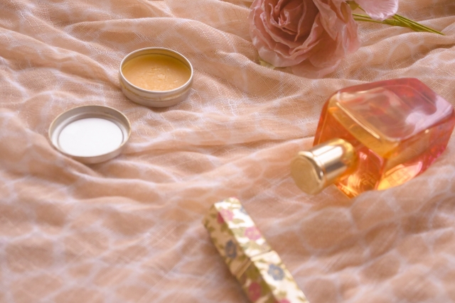 練り香水の作り方！市販の香水から簡単手作り！ | Lovely[ラブリー]のイメージ