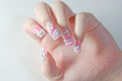 100均マニキュアおすすめ11選！おしゃれネイルデザイン紹介！ | Lovely[ラブリー]のイメージ