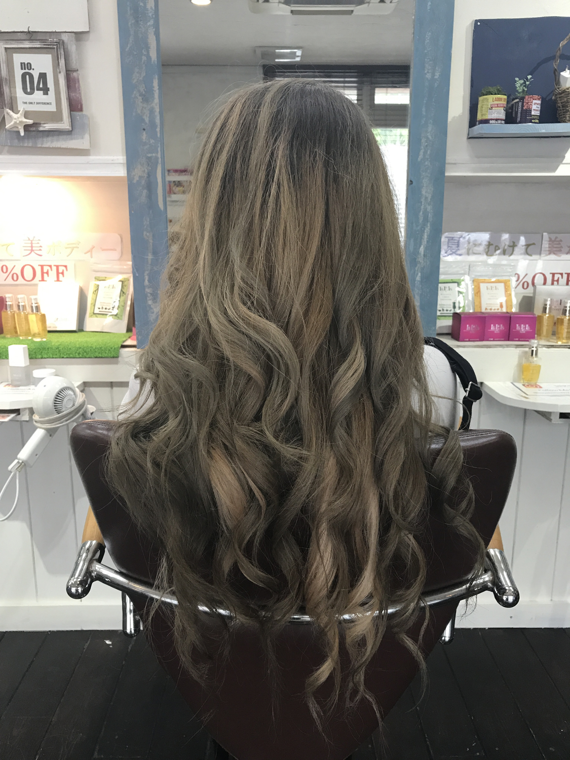 アッシュは色落ちしない&可愛い最強ヘアカラー！2018年トレンド！ | Lovely[ラブリー]のイメージ