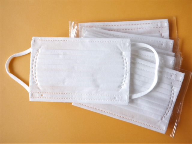 ダイソーのマスクは効果ある？100均とドラッグストアどっちがいい？ | Lovely[ラブリー]のイメージ