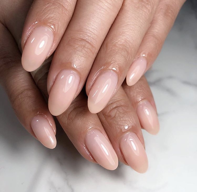 オフィスネイルのデザインまとめ！シンプルで短い爪にも似合う！ | Lovely[ラブリー]のイメージ