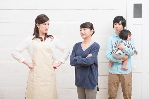 旦那の実家に行きたくない！ストレスなく過ごす7つのコツ！ | Lovely[ラブリー]のイメージ