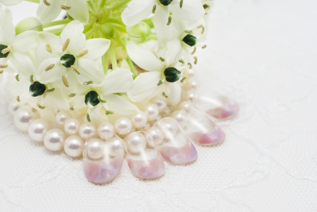 パールネイルのデザインまとめ！【おしゃれ】 | Lovely[ラブリー]のイメージ