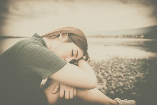 内向的な人の性格の特徴11選！外向的な人との行動の違いは？ | Lovely[ラブリー]のイメージ