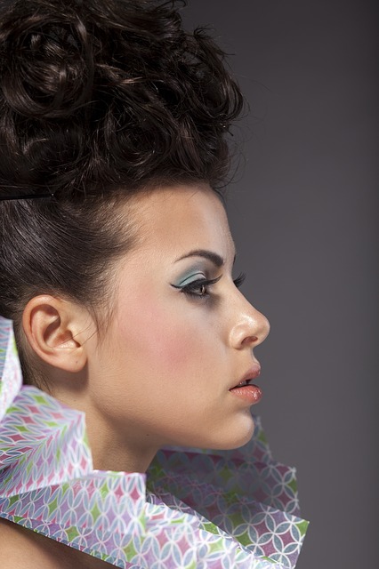 コントロールカラーはブルーがおすすめ！肌の透明感がアップ！ | Lovely[ラブリー]のイメージ