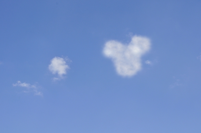 ディズニーランドのお土産のお菓子を値段が安い順に紹介！【コスパ最強】 | Lovely[ラブリー]のイメージ