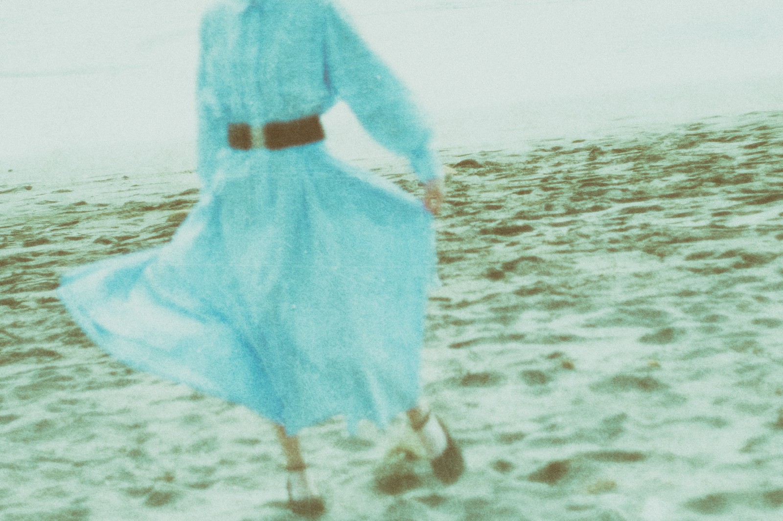 チュールスカートコーデ70選！春夏秋冬別のおしゃれスタイル紹介！ | Lovely[ラブリー]のイメージ