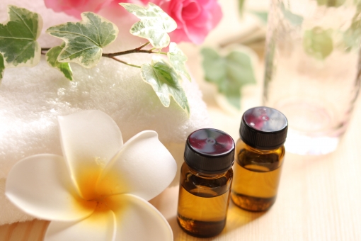 香水の作り方は？精油を使って簡単に手作りできちゃう！ | Lovely[ラブリー]のイメージ