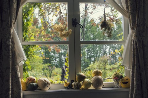 カーテンレール取り付け方法！料金はどれくらいかかるの？ | Lovely[ラブリー]のイメージ