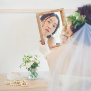 ボンネを使った可愛いウェディングヘアーの作り方！【花嫁必見】