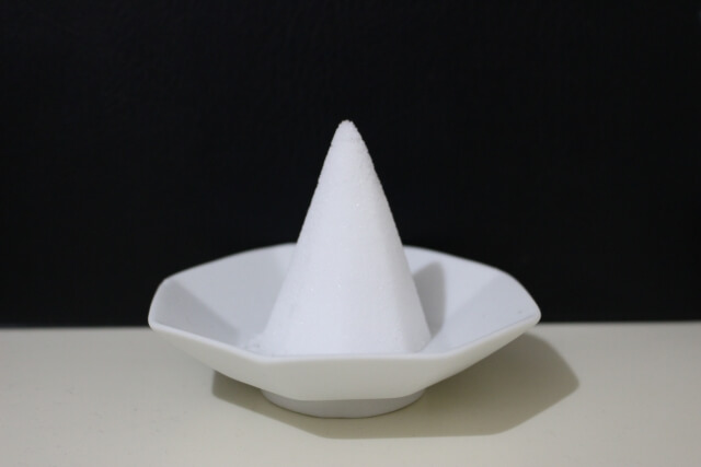 盛り塩の作り方は？綺麗で正しい作り方を解説！ | Lovely[ラブリー]のイメージ