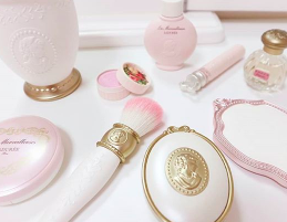 ファンデーションブラシおすすめ人気ランキング13選！資生堂がいい？ | Lovely[ラブリー]のイメージ