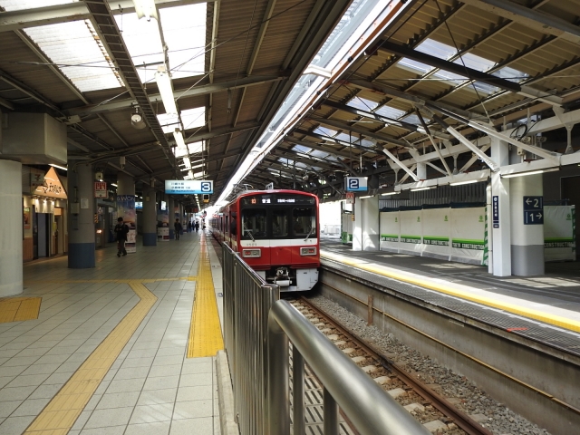 川崎の出会いスポット25選！必ず出会えるおすすめはここ！ | Lovely[ラブリー]のイメージ