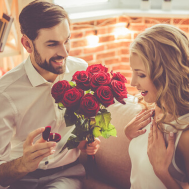 婚約指輪なしのプロポーズはあり？なし？【カップル必見】