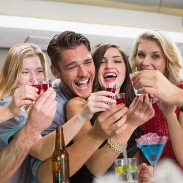 ウルフカットの髪型60選!ロングからショートまで徹底解説!