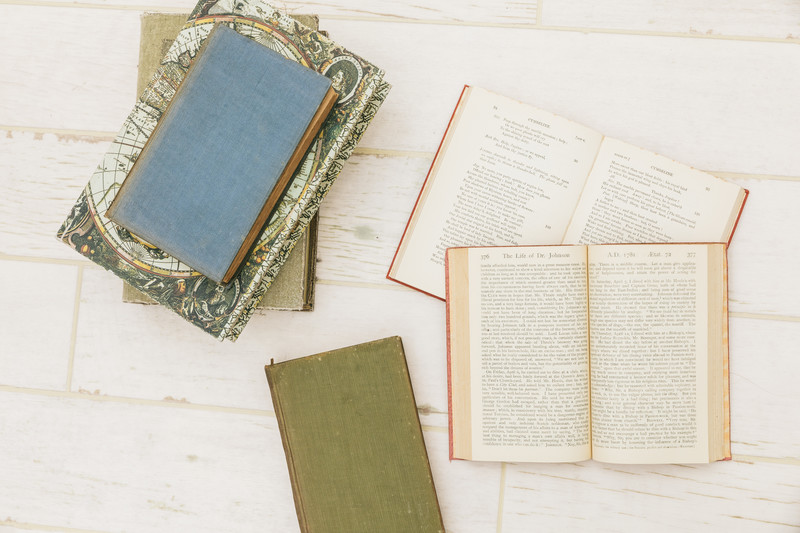 【夢占い】本の夢を見る23の意味と心理とは！ | Lovely[ラブリー]のイメージ