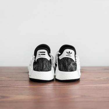 アディダスのスタンスミスを使ったコーデ紹介！【レディース編】