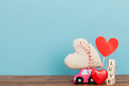 彼女の親に挨拶する時のマナーとは？結婚挨拶の完全ガイド！ | Lovely[ラブリー]のイメージ