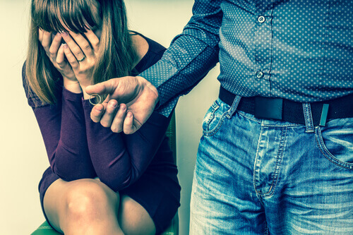 長年付き合った彼氏と別れた人へ。幸せのためのネクストステップのイメージ