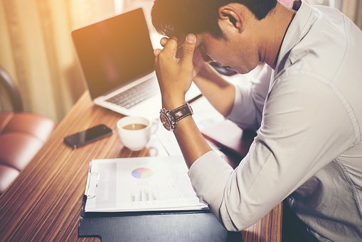 仕事ができない男はダメ彼氏?特徴・見分け方&恋愛への影響とはのイメージ