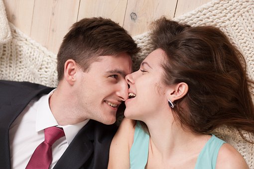 「一目惚れした」と英語で表現したい！英語フレーズ＆名言21選♡のイメージ