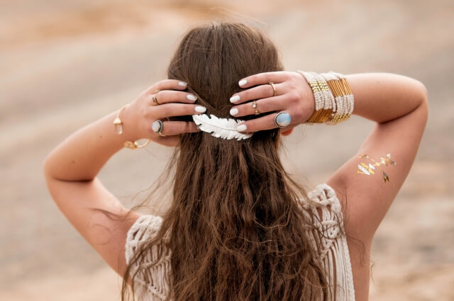 ミディアムヘア×ハーフアップ！お団子アレンジでこなれ女子になる♪ | Lovely[ラブリー]のイメージ