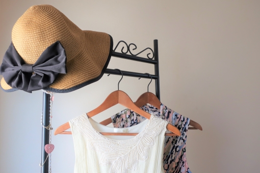 プチプラの意味とは？コスメやファッションブランドを紹介！ | Lovely[ラブリー]のイメージ