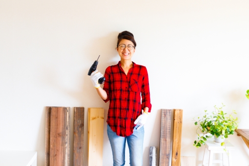 キッチンの収納DIYアイデア21選｜賃貸100均でも簡単収納棚 | Lovely[ラブリー]のイメージ